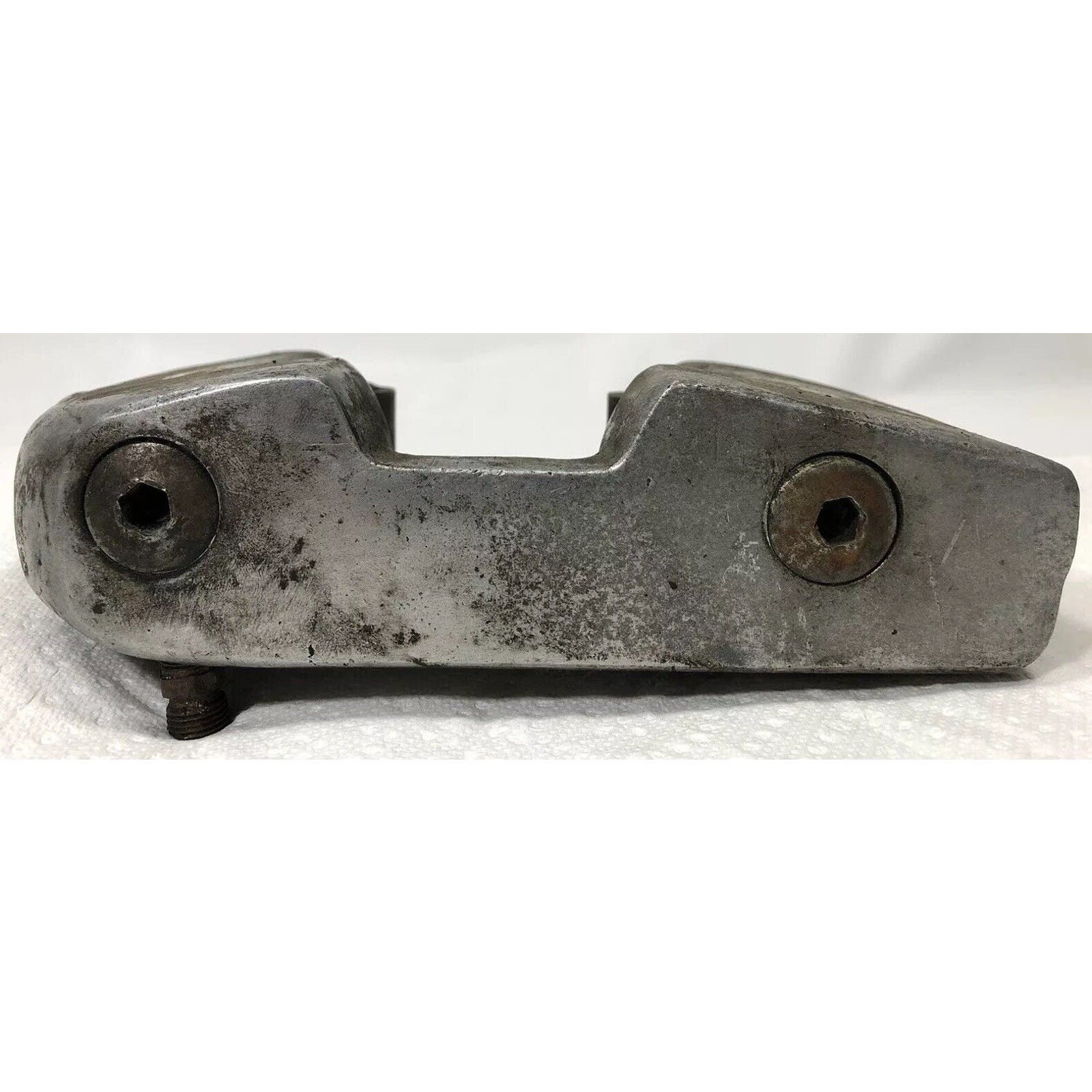 17512 HARLEY IRONHEAD 71+ FRONT ROCKER BOX WITH ROCKERS 17512-71 1000 CL SPO ...