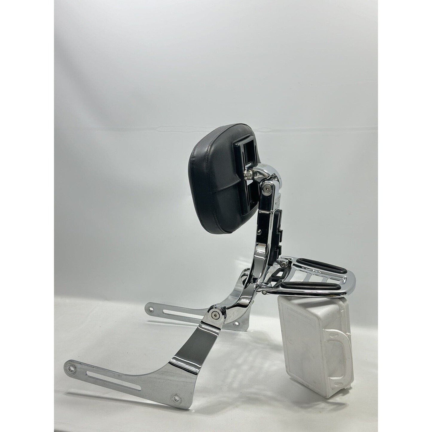 Kuryakyn Multi-Purpose Backrest 18-23 Harley Softail Breakout Fatboy FXBR FLFB