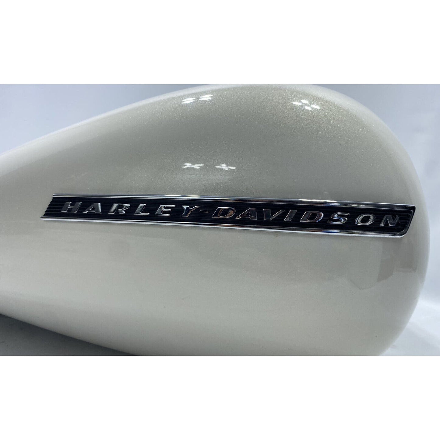 Harley Davidson Gas Fuel Tank White Pearl Street Road Glide 08-21