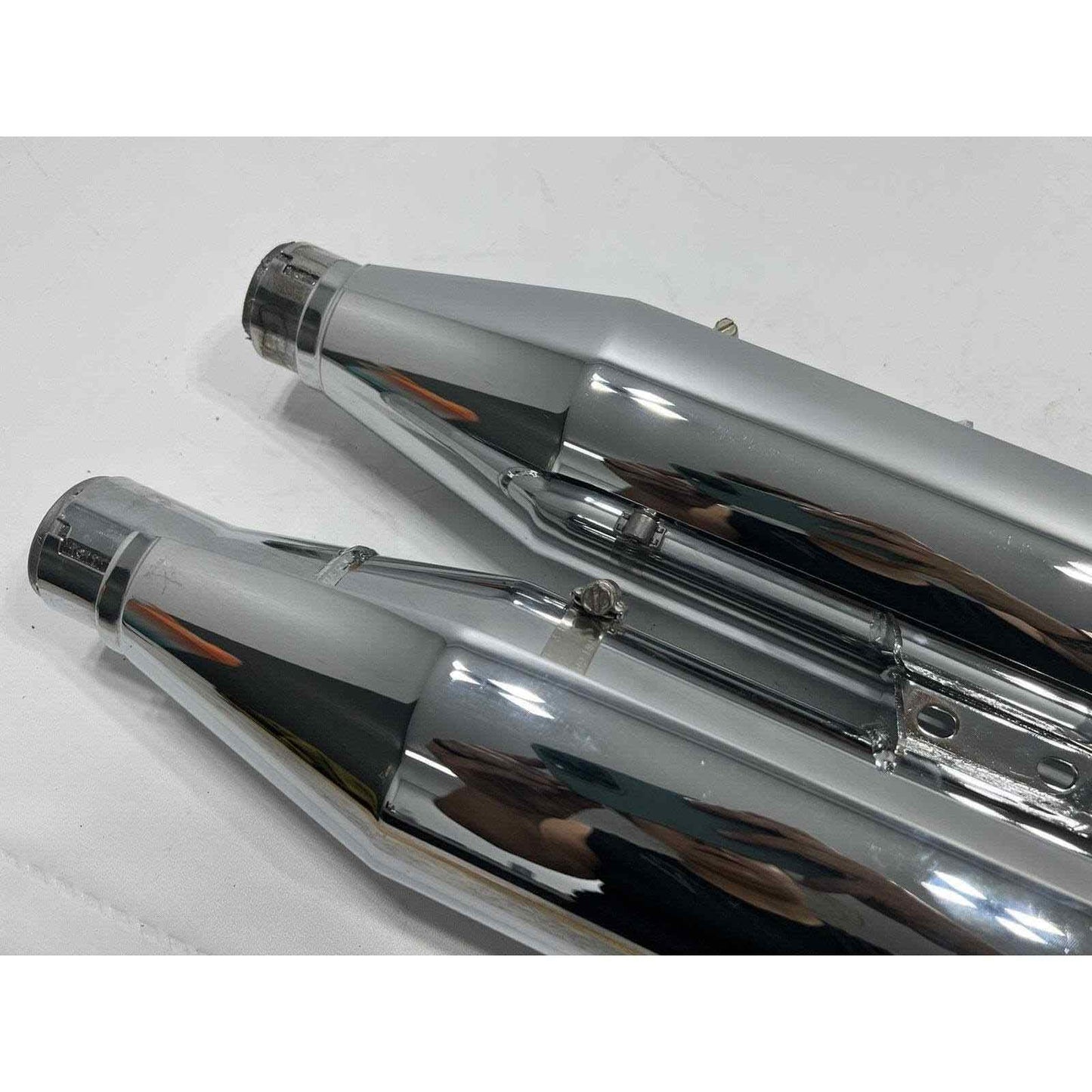 18-20 HARLEY-DAVIDSON SOFTAIL CHROME EXHAUST MUFFLER HEAT SHIELDS 64900455