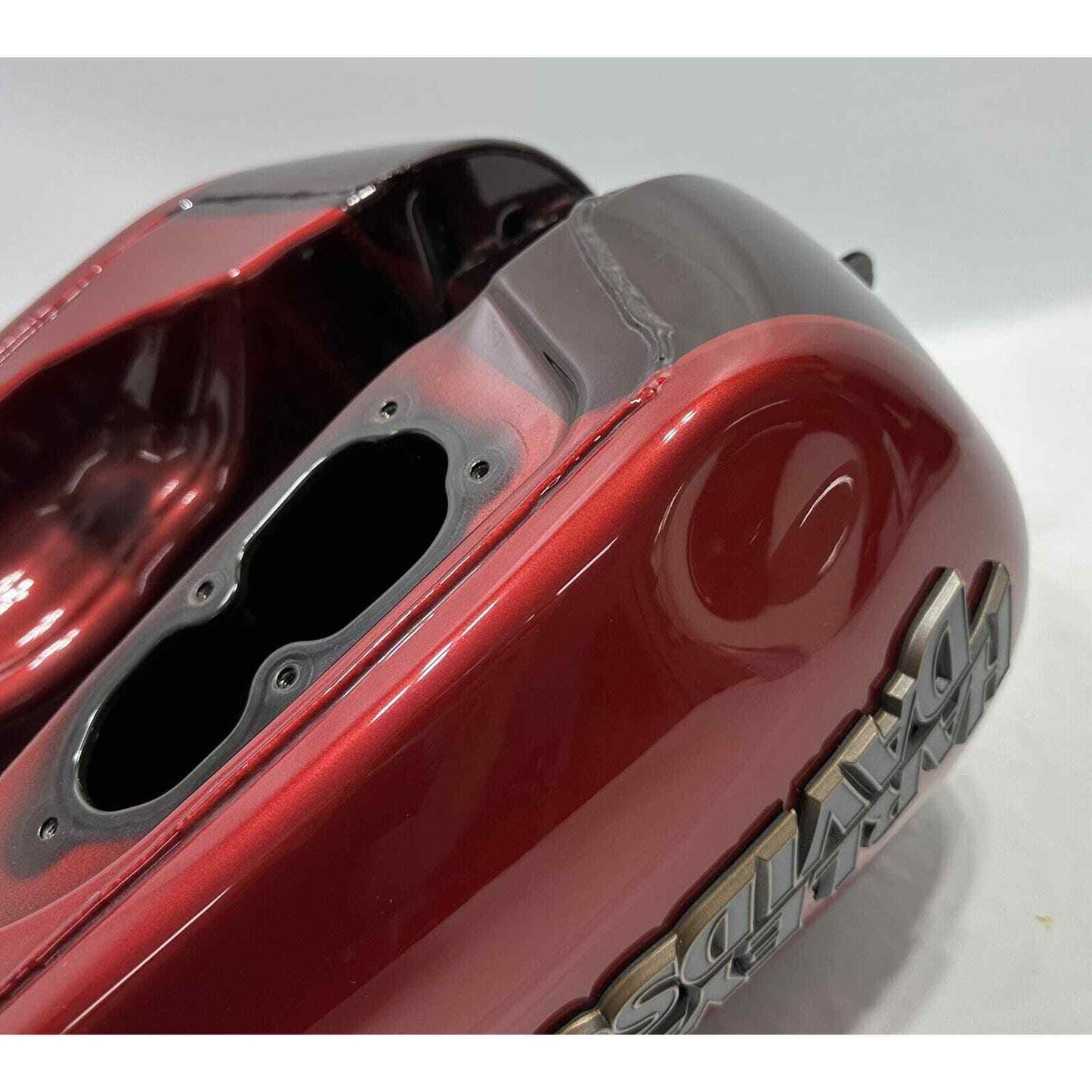 18-22 HARLEY DAVIDSON SOFTAIL FUEL TANK WICKED RED TWISTED CHERRY STREETBOB GAS