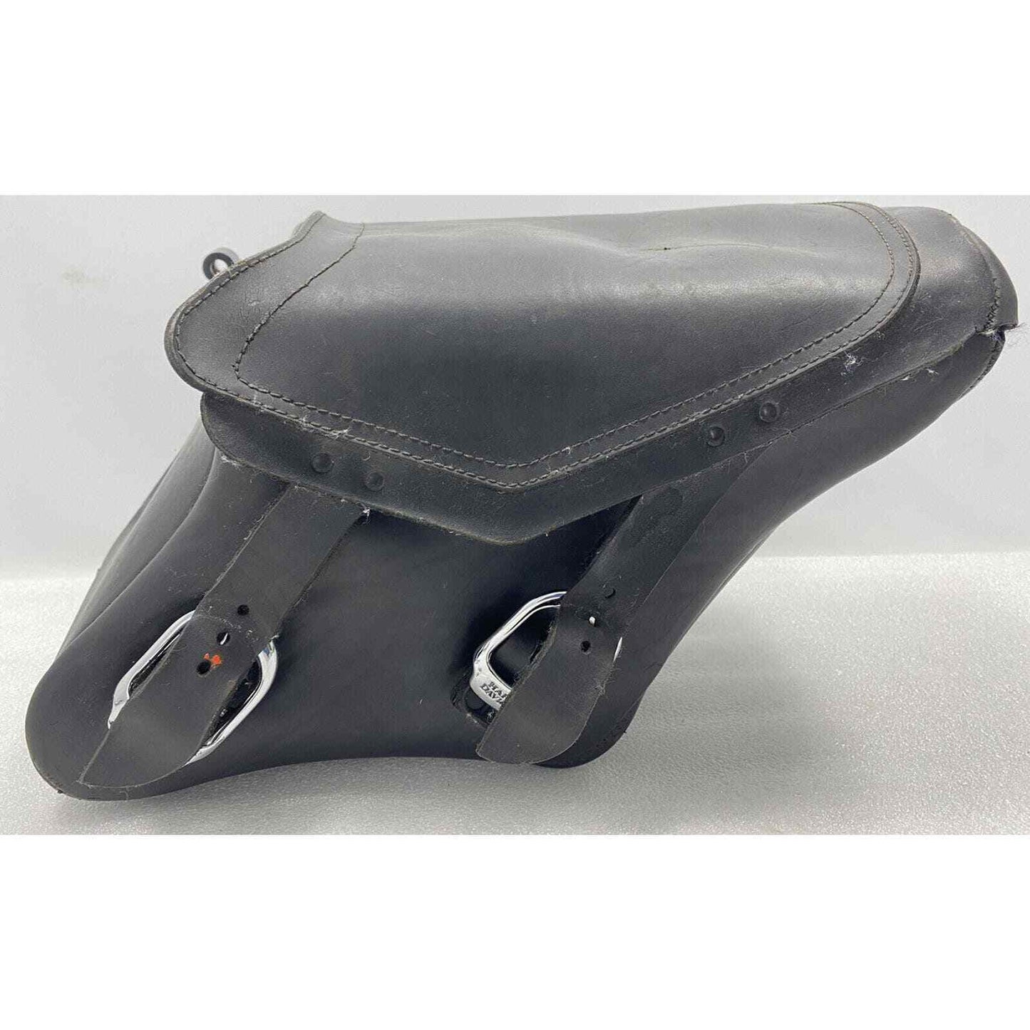 USED GENUINE 94-03 HARLEY SPORTSTER XL 883 1200 LEATHER RIGHT SADDLEBAG 90760-97