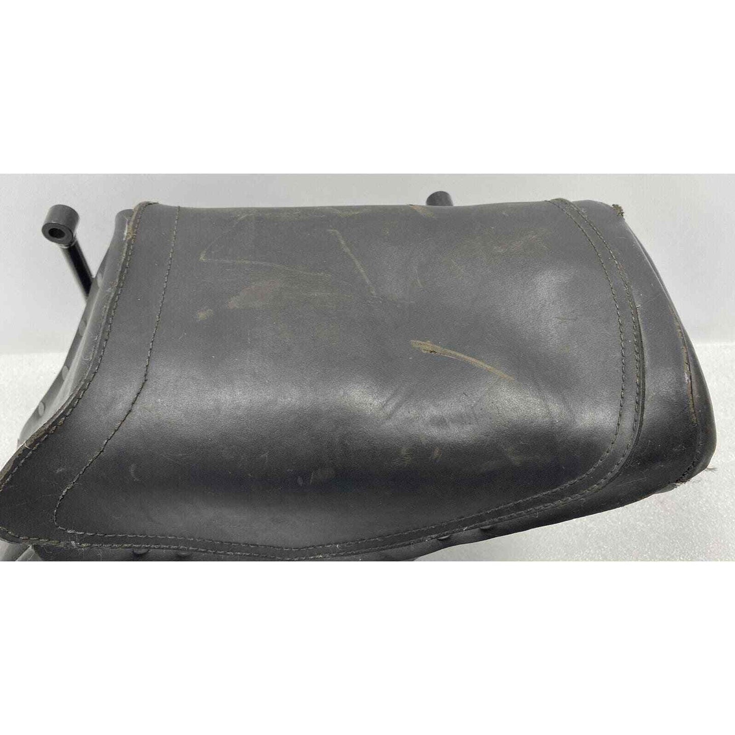 USED GENUINE 94-03 HARLEY SPORTSTER XL 883 1200 LEATHER RIGHT SADDLEBAG 90760-97