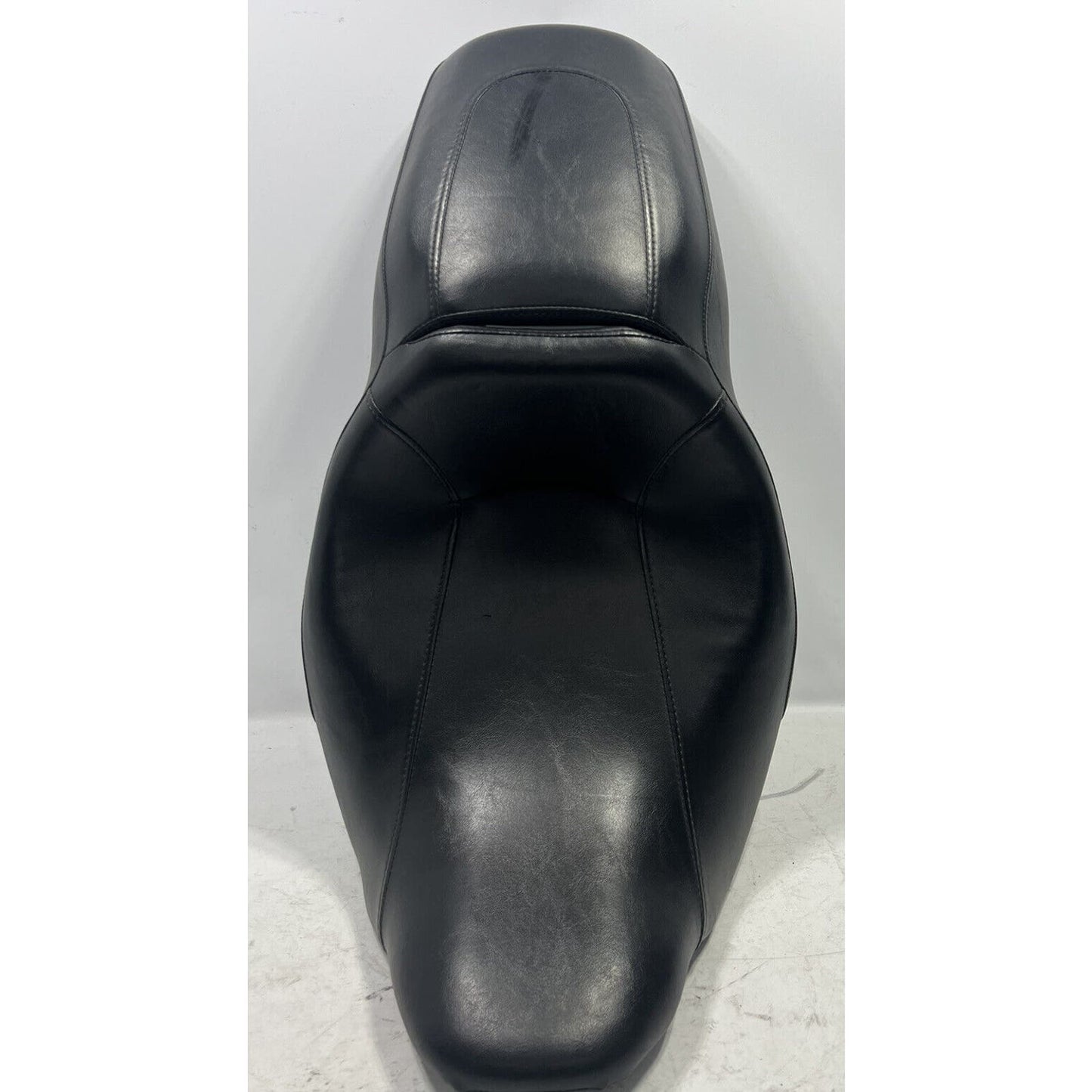 Used OEM Harley Davidson Touring Seat LOW 2008-2022 52320-11