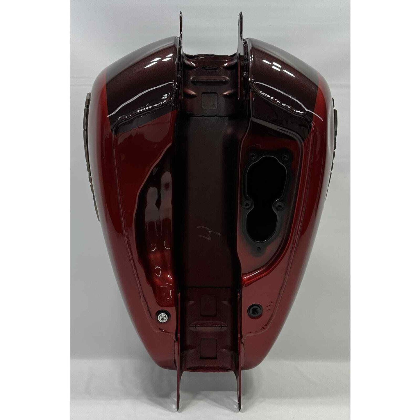 18-22 HARLEY DAVIDSON SOFTAIL FUEL TANK WICKED RED TWISTED CHERRY STREETBOB GAS